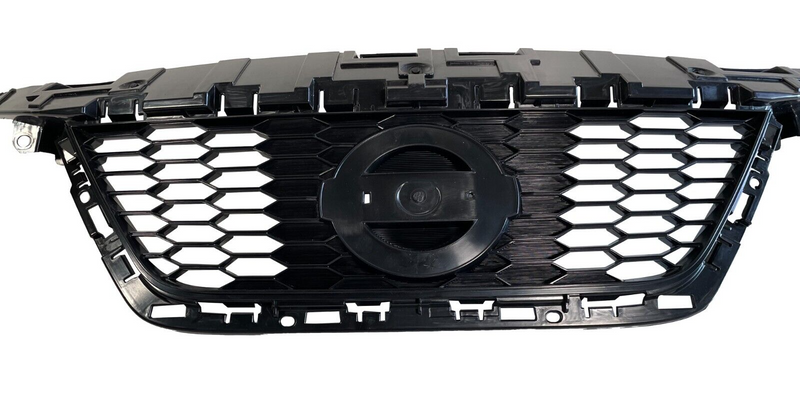 Load image into Gallery viewer, ⭐⭐ FOR 2020-2021 NISSAN VERSA FRONT BUMPER UPPER GRILLE W/O COLLISION SENSOR ⭐⭐
