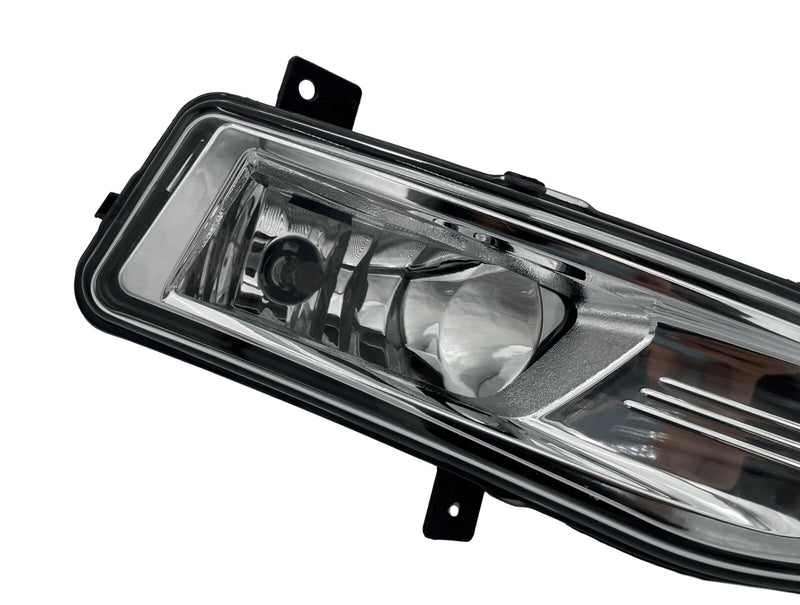 Load image into Gallery viewer, FOR 20-23 NISSAN SENTRA FRONTIER RIGHT PASSENGER SIDE BUMPER FOG LIGHT LAMP
