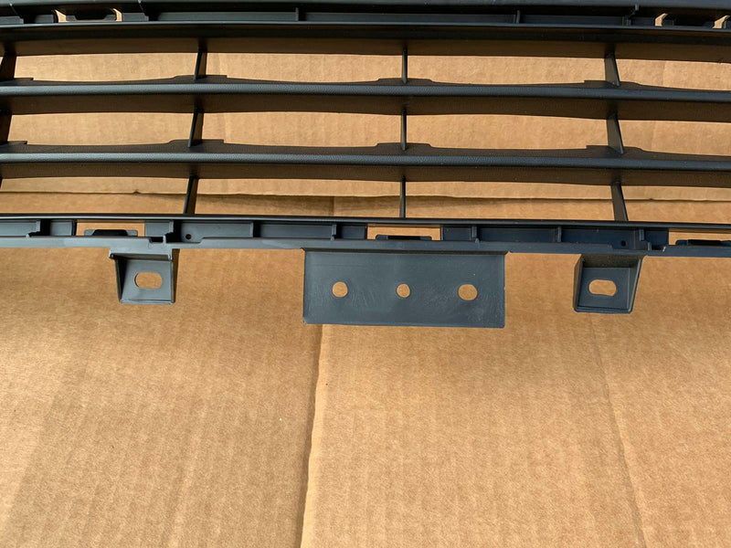Load image into Gallery viewer, ⭐⭐ FOR 2018 INFINITI Q50 FRONT BUMPER LOWER GRILLE 3.0L ⭐⭐
