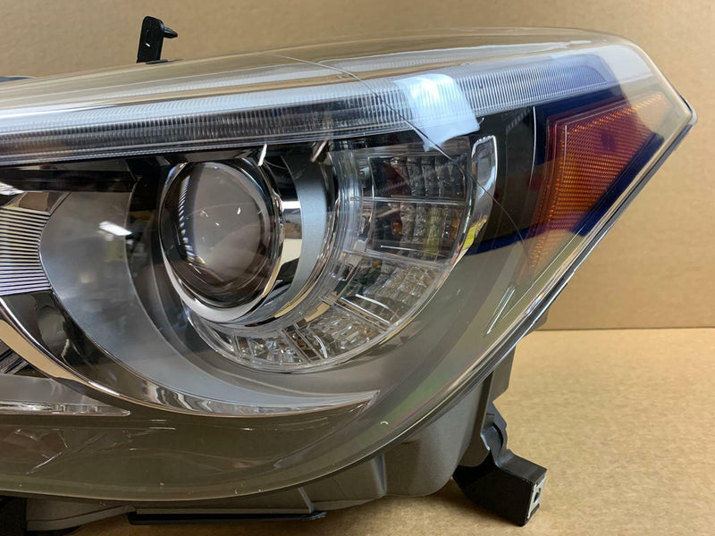 Load image into Gallery viewer, ⭐⭐ FOR 2015 - 2019 INFINITI Q70 LEFT DRIVER SIDE HEADLIGHT HEADLAMP NON AFS ⭐⭐
