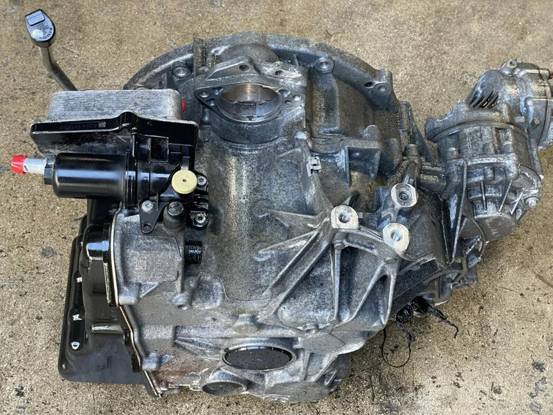 Load image into Gallery viewer, INFINITI QX30 AWD AUTO TRANSMISSION ASSEMBLY 107K MILES 2.0L 2017-19 #NB1-TRU363
