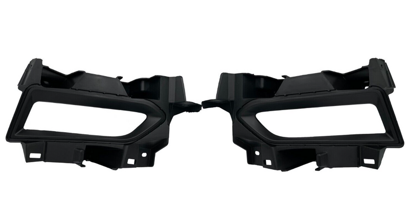 Load image into Gallery viewer, FOR 20-22 VERSA BUMPER LEFT &amp; RIGHT FOG LIGHT LAMP CHROME W/BEZEL + HARNESS PAIR
