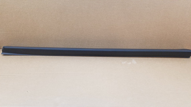 Load image into Gallery viewer, ⭐⭐ FOR 16-20 INFINITI QX60 FRONT RIGHT PASSENGER SIDE DOOR LOWER MOLDING ⭐⭐
