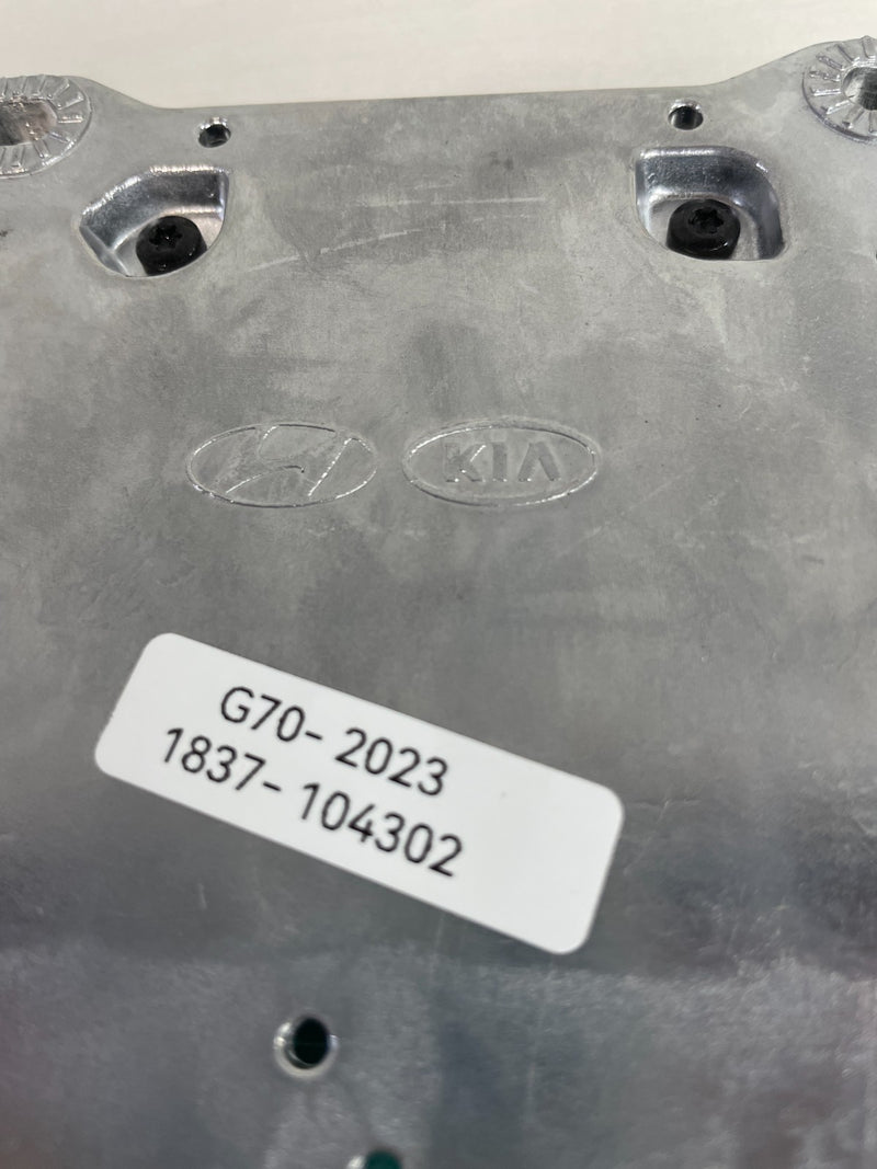 Load image into Gallery viewer, 2022 - 2023 GENESIS G70 RESTRAINT DIAGNOSTIC CONTROL MODULE UNIT # 104302
