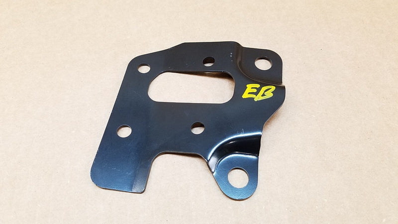 Load image into Gallery viewer, FOR INFINITI FX35 FX50 RIGHT RADIATOR CORE SUPPORT HOOD LATCH LOCK MOUNT BRACKET
