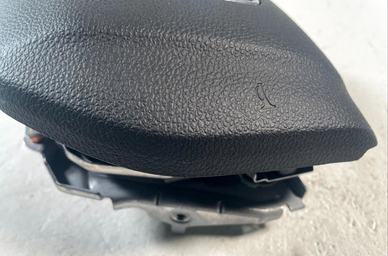 Load image into Gallery viewer, 2019-2025 HONDA PASSPORT FRONT LEFT DRIVER STEERING WHEEL AIRBAG AIR BAG #116215
