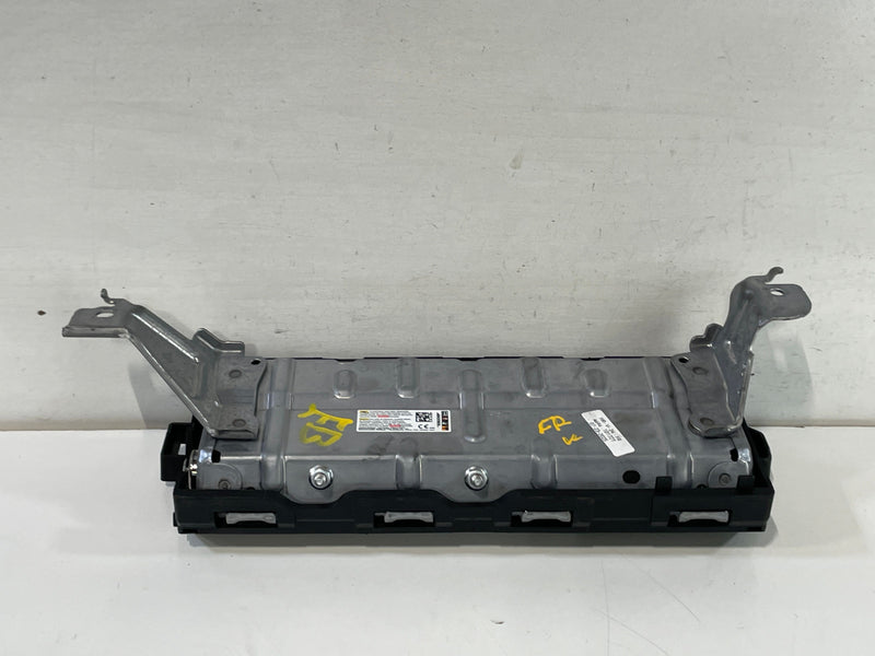 Load image into Gallery viewer, 2023 - 2024 HONDA HR-V FRONT LEFT DRIVER SIDE KNEE AIRBAG AIR BAG # 101721
