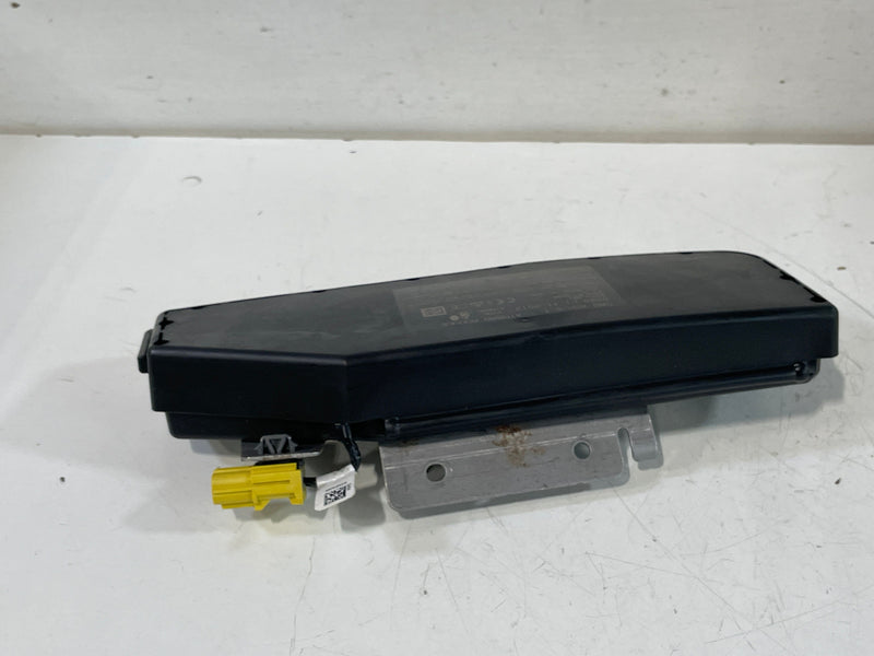 Load image into Gallery viewer, 2023 - 2025 HONDA CR-V REAR LEFT DRIVER SIDE SEAT AIRBAG # 102544

