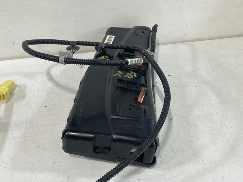 Load image into Gallery viewer, 2021 - 2023 HYUNDAI ELANTRA FRONT RIGHT PASSENGER SIDE SEAT AIR BAG # 93699
