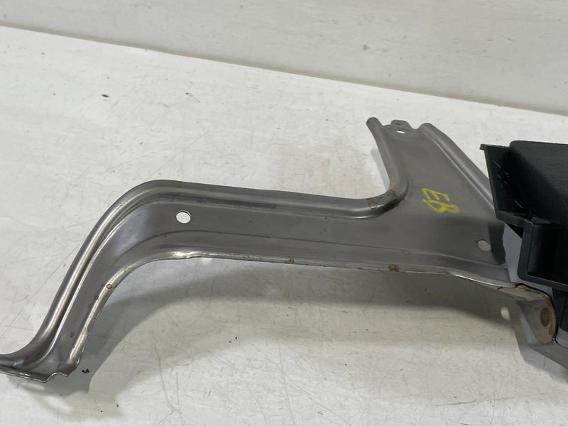 Load image into Gallery viewer, 2015-2017 TOYOTA CAMRY FRONT LEFT DRIVER SIDE KNEE AIRBAG AIR BAG # 95206
