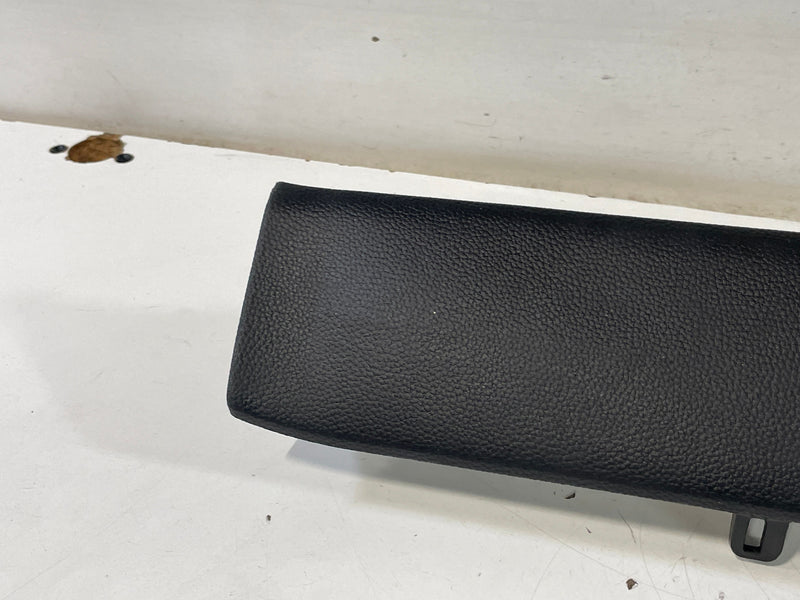 Load image into Gallery viewer, 2023-2024 HONDA CR-V RIGHT PASSENGER SIDE DASH KNEE AIRBAG AIR BAG # 102694
