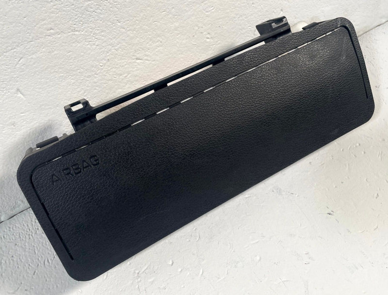 Load image into Gallery viewer, 2020 - 2025 KIA TELLURIDE FRONT LEFT DRIVER SIDE LOWER DASH KNEE AIR BAG #116291

