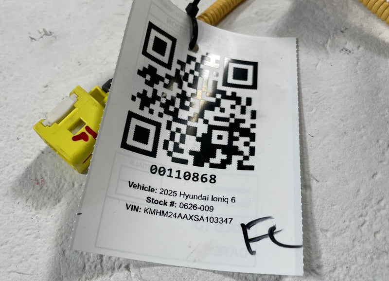 Load image into Gallery viewer, 23-25 HYUNDAI IONIQ 6 FRONT LEFT DRIVER SIDE SEAT AIRBAG 80610-KL000 # 110868
