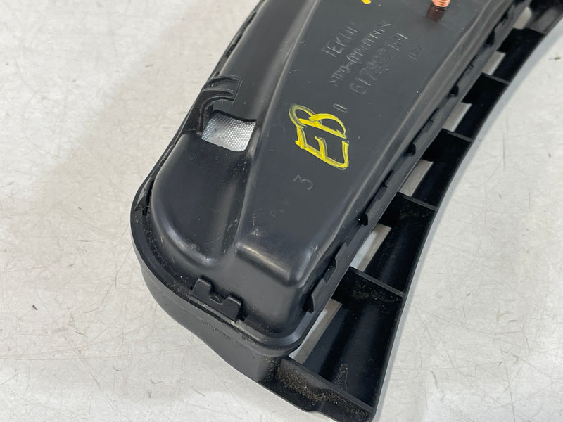 Load image into Gallery viewer, 2017 - 2019 INFINITI QX30 FRONT LEFT DRIVER SIDE SEAT AIRBAG AIR BAG # 95257
