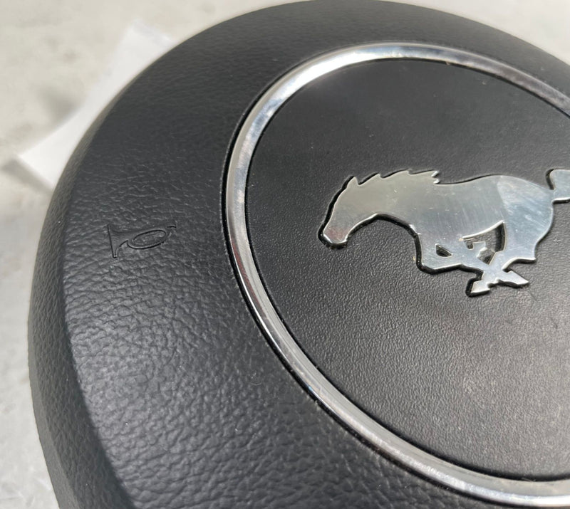 Load image into Gallery viewer, 2018 - 2023 FORD MUSTANG FRONT LEFT SIDE STEERING WHEEL AIRBAG AIR BAG # 113512
