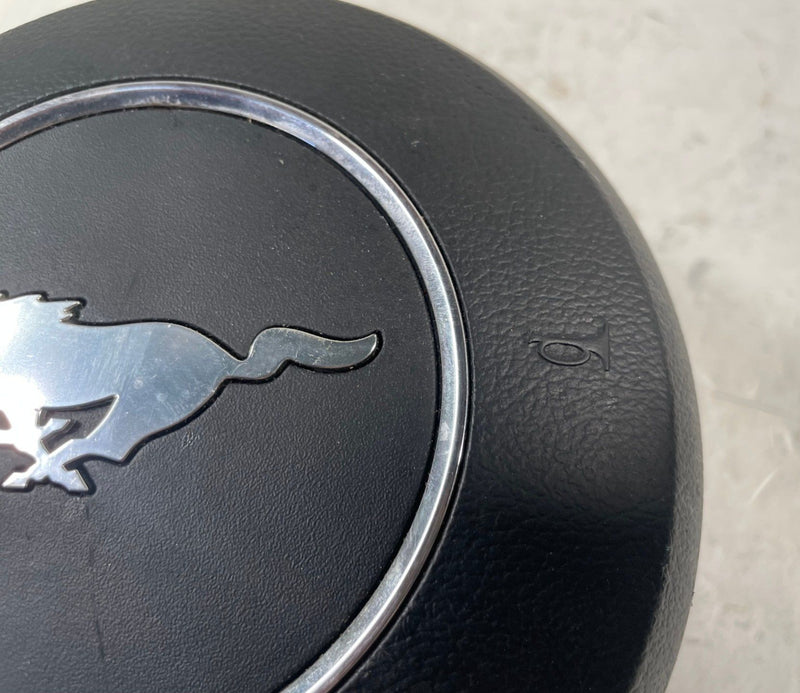 Load image into Gallery viewer, 2018 - 2023 FORD MUSTANG FRONT LEFT SIDE STEERING WHEEL AIRBAG AIR BAG # 113512
