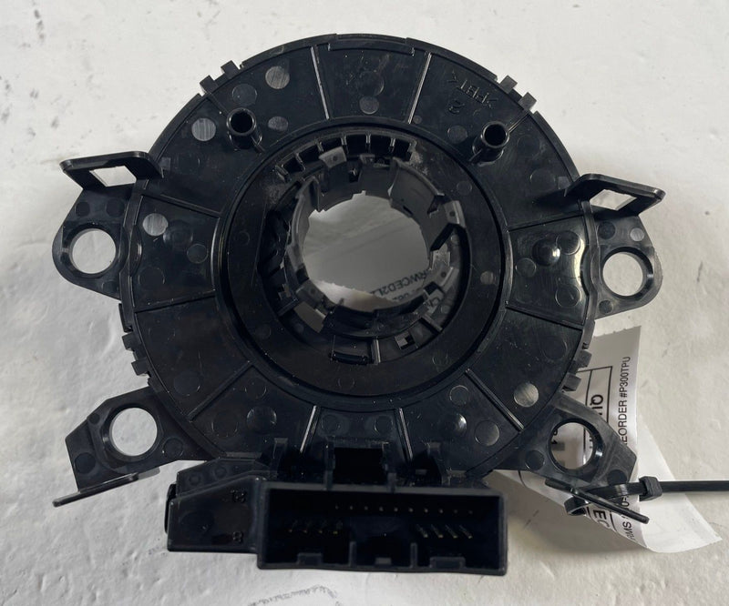 Load image into Gallery viewer, 2019 - 2026 CHEVROLET SILVERADO 1500 STEERING WHEEL COLUMN CLOCK SPRING # 116502
