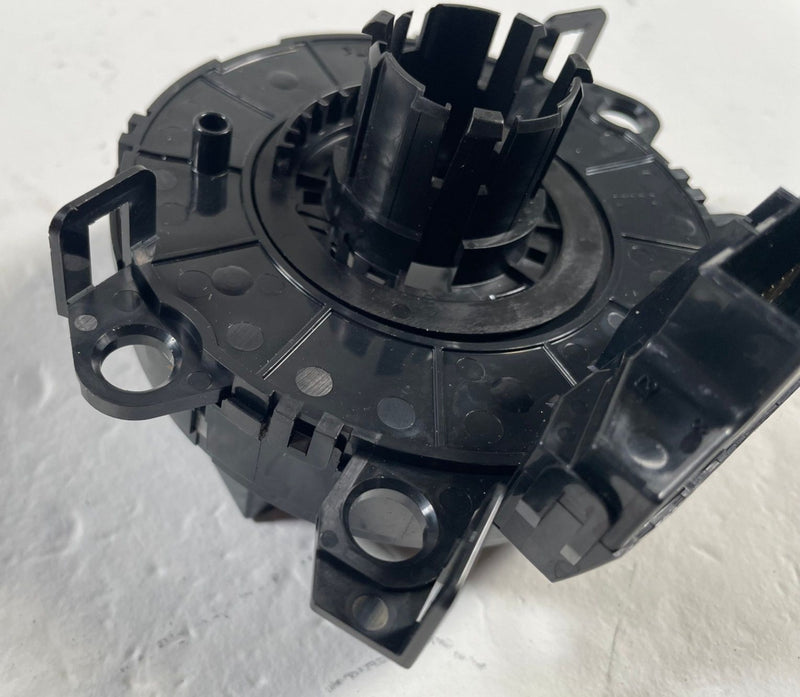 Load image into Gallery viewer, 2019 - 2026 CHEVROLET SILVERADO 1500 STEERING WHEEL COLUMN CLOCK SPRING # 116502

