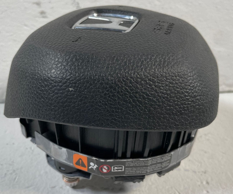 Load image into Gallery viewer, 2023-2025 HONDA PILOT LEFT DRIVER STEERING WHEEL AIRBAG 77800-T90-A811-M1 109676
