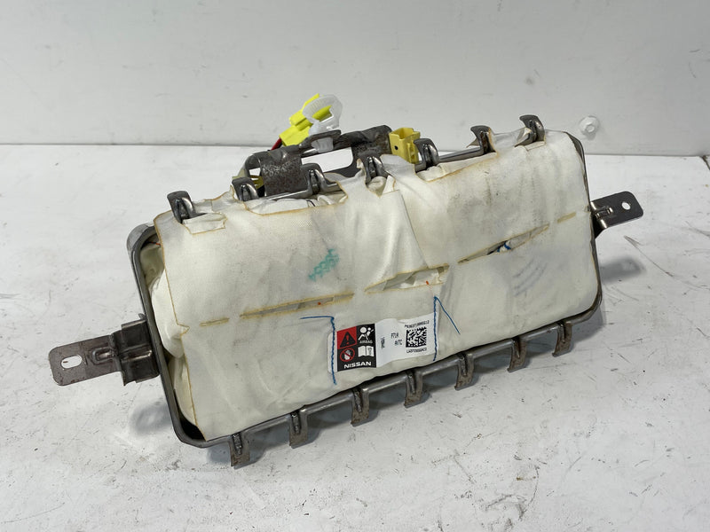 Load image into Gallery viewer, 2019-2020 INFINITI QX50 RIGHT SIDE DASHBOARD AIR BAG MODULE UNIT ASSEMBLY # 81184
