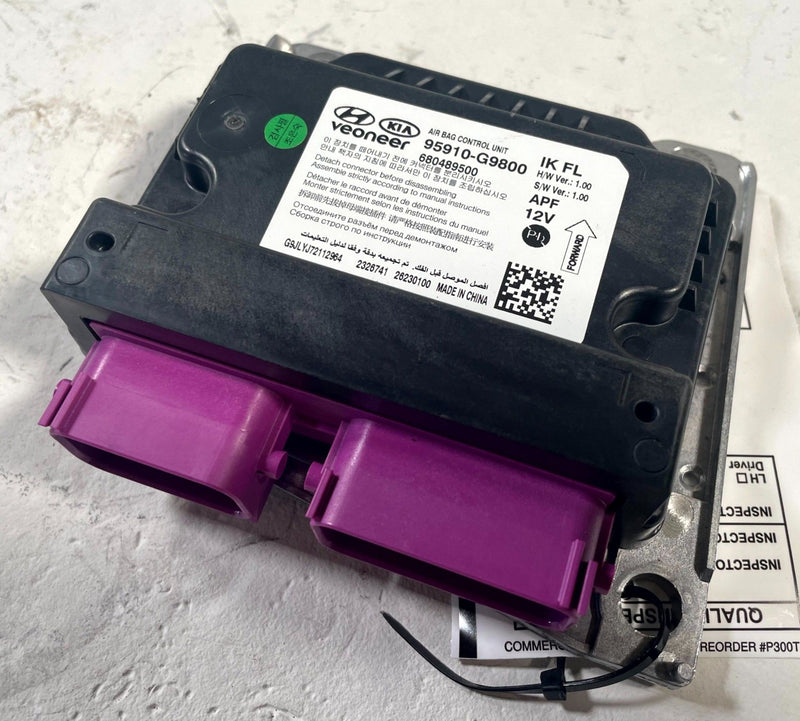 Load image into Gallery viewer, 2022 - 2023 GENESISI G70 RESTRAINT DIAGNOSTIC CONTROL MODULE UNIT # 113838
