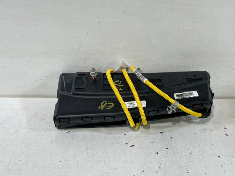 Load image into Gallery viewer, 2021 - 2023 HYUNDAI ELANTRA FRONT LEFT DRIVER SIDE SEAT AIR BAG # 99279
