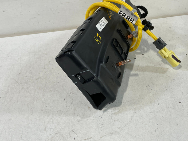 Load image into Gallery viewer, 2021 - 2023 HYUNDAI ELANTRA FRONT RIGHT PASSENGER SIDE SEAT AIR BAG # 99286
