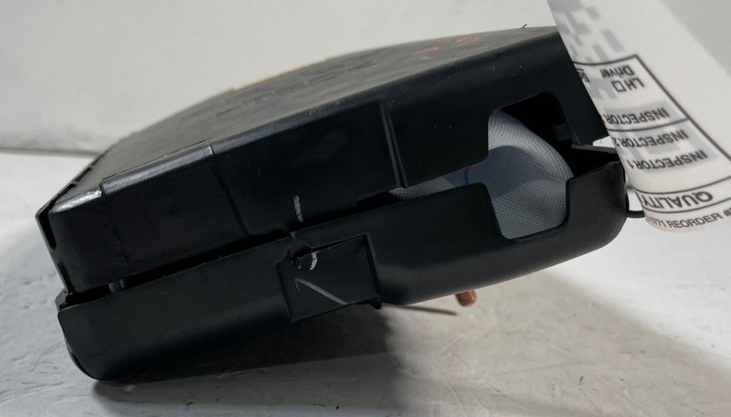 Load image into Gallery viewer, 2022 - 2026 HYUNDAI TUCSON FRONT LEFT DRIVER SIDE SEAT AIRBAG AIR BAG # 115540
