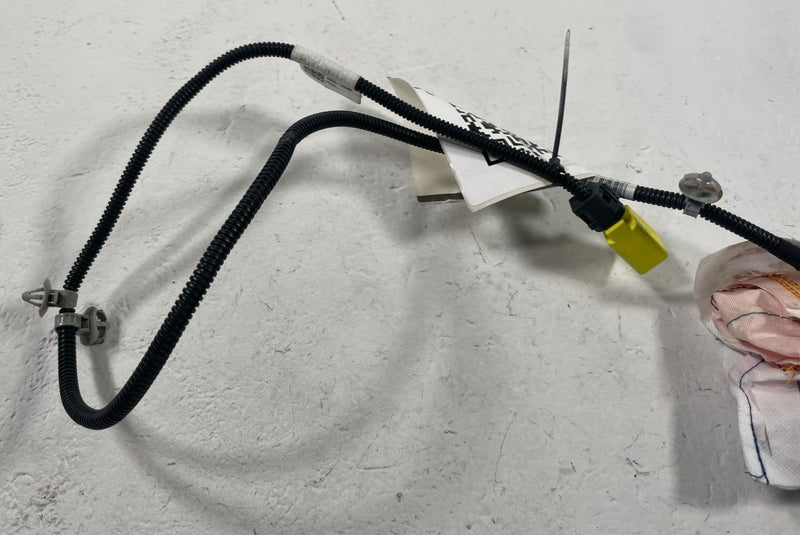 Load image into Gallery viewer, 2022-2026 HYUNDAI IONIQ 5 FRONT RIGHT PASSENGER SIDE SEAT AIR BAG AIRBAG #112578
