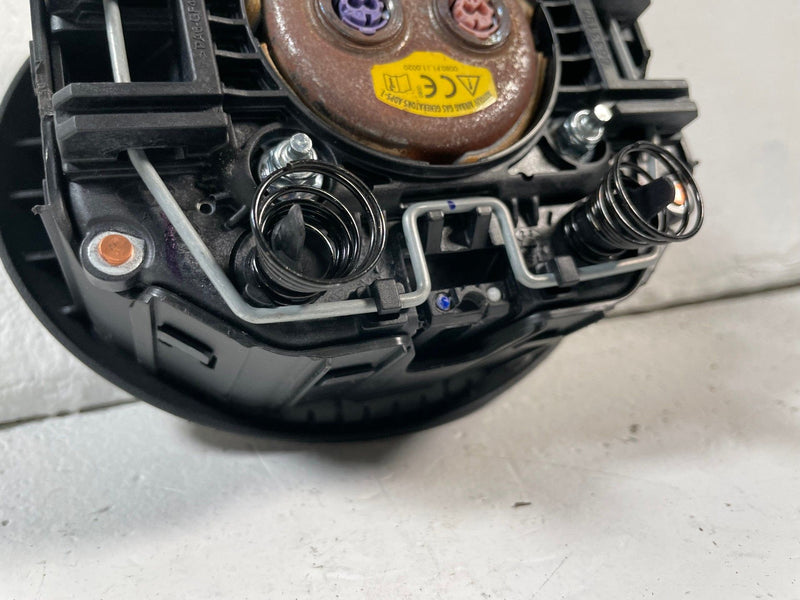 Load image into Gallery viewer, 2025 - 2026 HYUNDAI TUCSON FRONT LEFT SIDE STEERING WHEEL AIRBAG 2.5L # 115577
