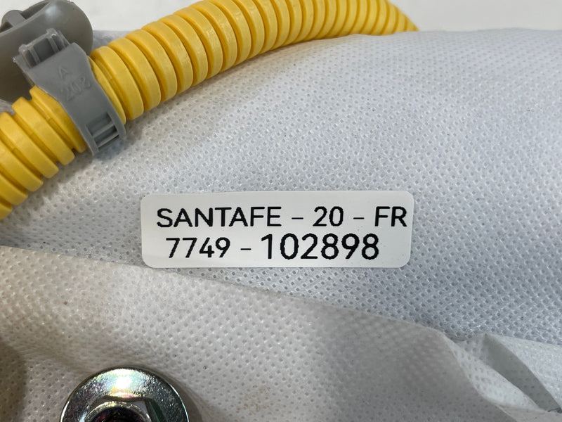 Load image into Gallery viewer, 19-23 HYUNDAI SANTA FE FRONT RIGHT PASSENGER SIDE SEAT AIRBAG AIR BAG # 102898
