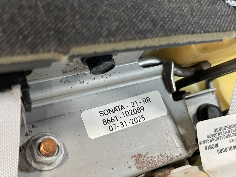 Load image into Gallery viewer, 2020 - 2022 HYUNDAI SONATA REAR RIGHT SEAT BOLSTER AIR BAG 80640-L0000 # 102089
