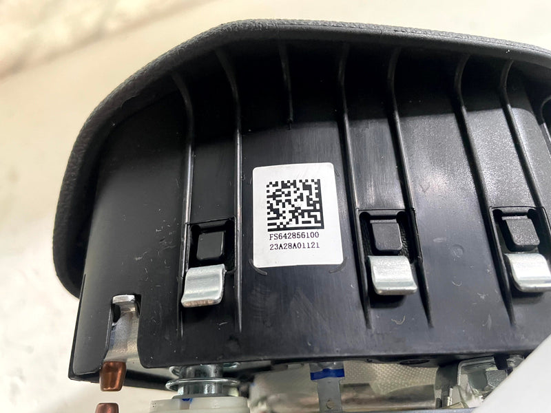 Load image into Gallery viewer, 2024-2026 CHEVROLET TRAX FRONT LEFT DRIVER STEERING WHEEL AIRBAG AIR BAG #115394
