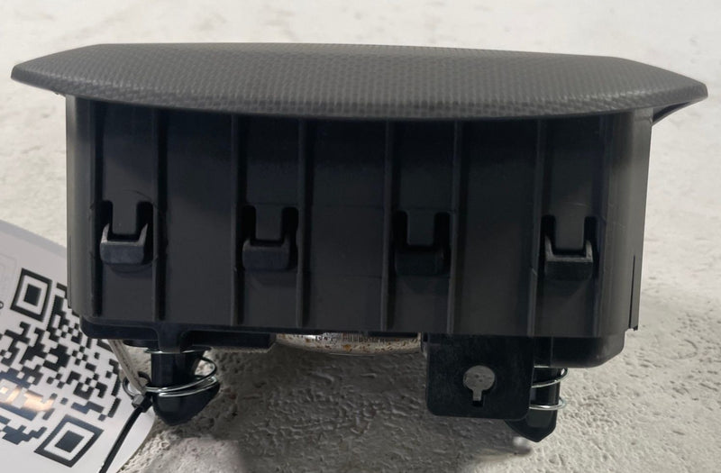 Load image into Gallery viewer, 2025-2026 HYUNDAI IONIQ 5 FRONT LEFT SIDE STEERING WHEEL AIRBAG AIR BAG # 112633
