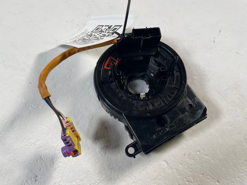 Load image into Gallery viewer, 25-26 KIA K4 FRONT LEFT DRIVER STEERING COLUMN CLOCK SPRING CLOCKSPRING # 115462
