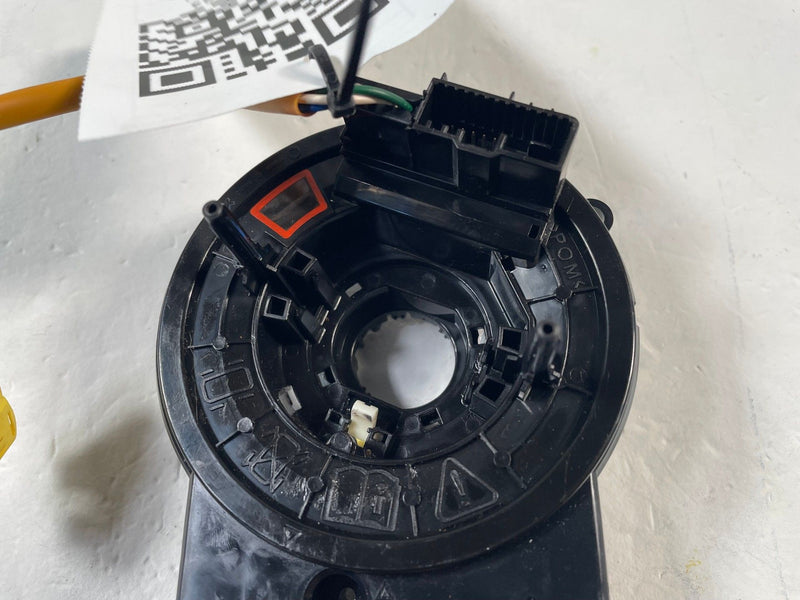 Load image into Gallery viewer, 25-26 KIA K4 FRONT LEFT DRIVER STEERING COLUMN CLOCK SPRING CLOCKSPRING # 115462
