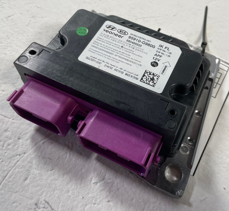 Load image into Gallery viewer, 2022 - 2023 GENESISI G70 RESTRAINT DIAGNOSTIC CONTROL MODULE UNIT # 109964
