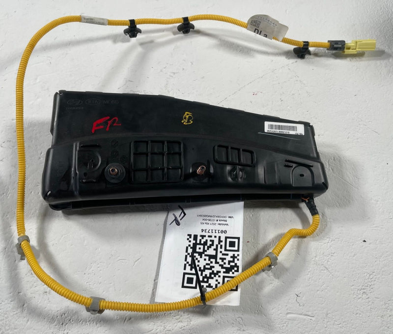 Load image into Gallery viewer, 2021 - 2024 KIA K5 FRONT RIGHT PASSSENGER SIDE SEAT AIRBAG AIR BAG # 111734
