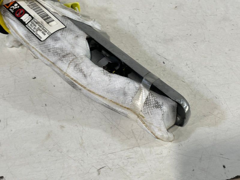 Load image into Gallery viewer, 18-24 TOYOTA CAMRY AVALON FRONT RIGHT PASSENGER SIDE SEAT AIRBAG AIR BAG # 99416
