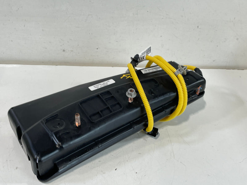 Load image into Gallery viewer, 2020 - 2023 HYUNDAI SONATA FRONT RIGHT PASSENGER SIDE SEAT AIR BAG # 102018
