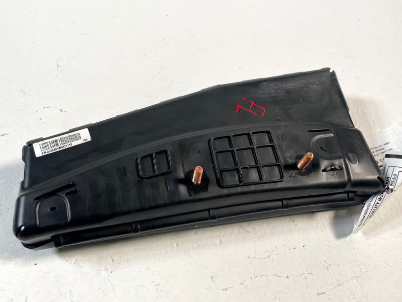 Load image into Gallery viewer, 2023-2025 KIA SPORTAGE FRONT LEFT DRIVER SIDE SEAT AIRBAG AIR BAG # 115783
