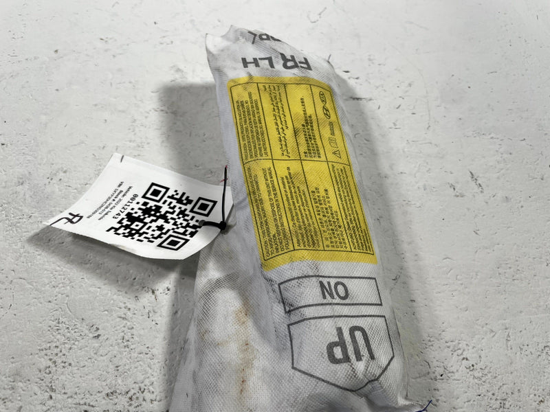 Load image into Gallery viewer, 2020-2025 KIA TELLURIDE FRONT LEFT DRIVER SIDE SEAT AIR BAG AIRBAG # 112743
