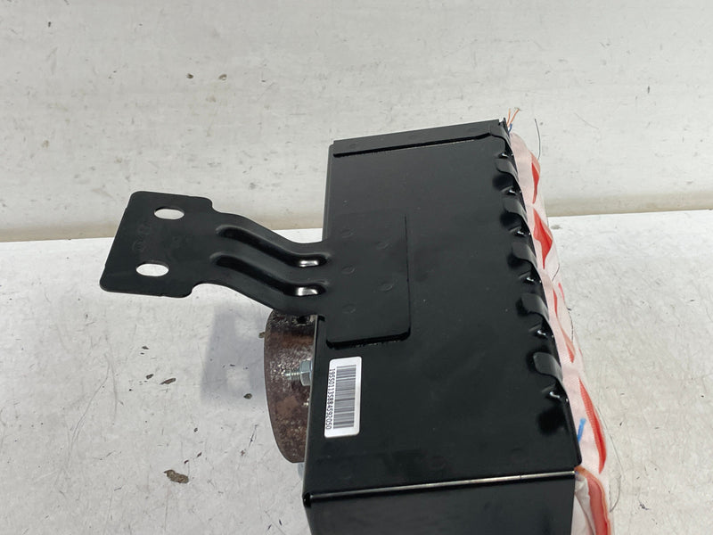 Load image into Gallery viewer, 2020-2025 HYUNDAI PALISADE FRONT RIGHT DASH PASSENGER AIRBAG AIR BAG # 100314
