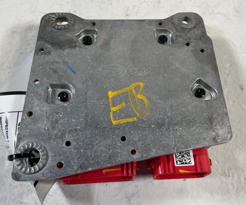 Load image into Gallery viewer, 2021-23 KIA SORENTO RESTRAINT DIAGNOSTIC CONTROL MODULE SRS MODULE 2.5L # 110097
