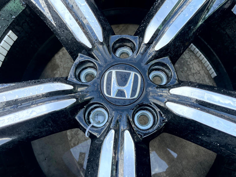 Load image into Gallery viewer, HONDA ACCORD HYBRID SPORT 19x8-1/2 5 SPOKE ALLOY WHEEL RIM W/TIRE 23-25 # 109595
