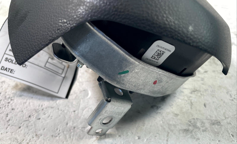 Load image into Gallery viewer, 2024 - 2026 HONDA PROLOGUE FRONT LEFT DRIVER SIDE STEERING WHEEL AIRBAG # 114301
