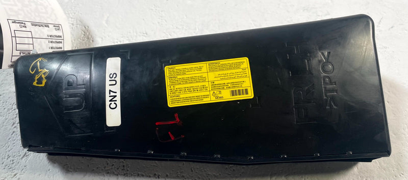 Load image into Gallery viewer, 2021 - 2026 HYUNDAI ELANTRA FRONT LEFT DRIVER SIDE SEAT AIR BAG AIRBAG # 115723
