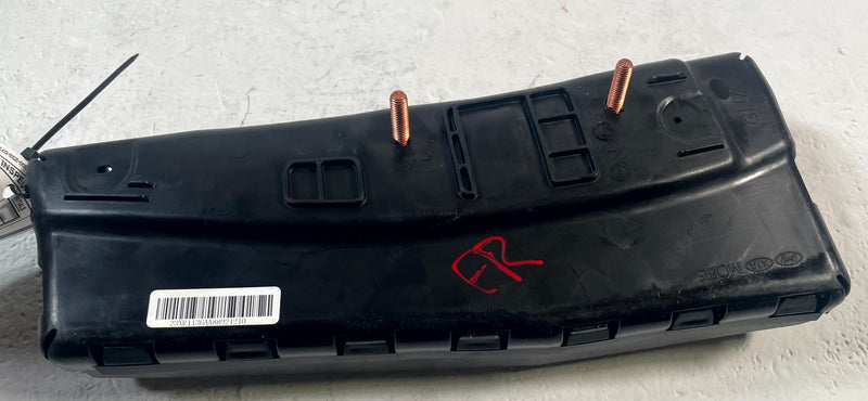 Load image into Gallery viewer, 2021-2026 HYUNDAI ELANTRA FRONT RIGHT PASSENGER SIDE SEAT AIR BAG AIRBAG #115717
