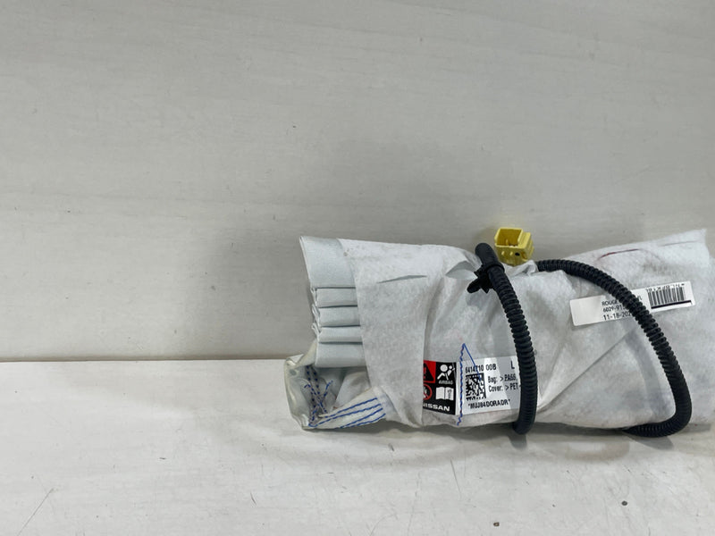 Load image into Gallery viewer, 2017 - 2021 NISSAN ROGUE SPORT LEFT DRIVER SIDE SEAT AIRBAG AIR BAG # 91527
