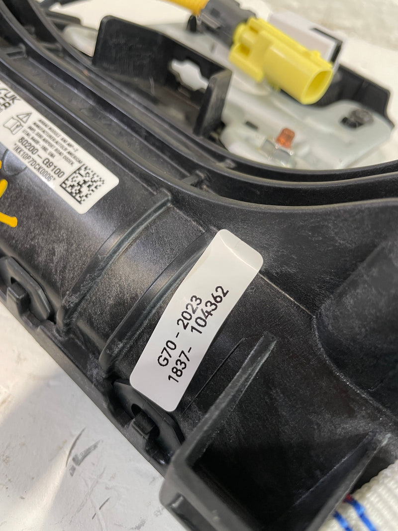 Load image into Gallery viewer, 2019-2025 GENESIS G70 FRONT LEFT DRIVER SIDE KNEE AIRBAG # 104362
